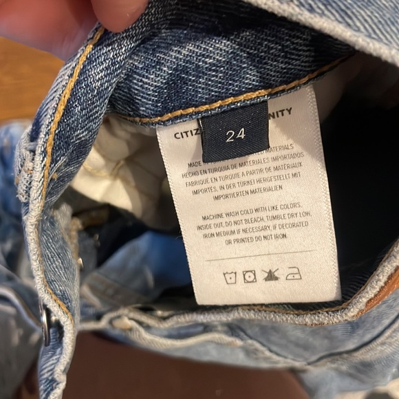 Citizens of Humanity Straight Leg Jeans - Picture 4 of 4